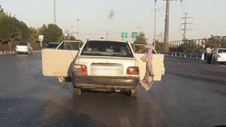 ممنوعیت حمل بار اضافه با وسیله نقلیه شخصی ممنوعیت حمل بار اضافه با وسیله نقلیه شخصی