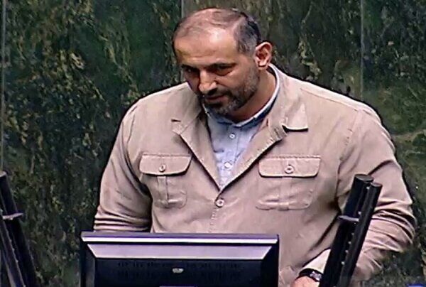 مشکل اینترنت در کشور داریم/ با مافیای فروش فیلترشکن مبارزه شود مشکل اینترنت در کشور داریم/ با مافیای فروش فیلترشکن مبارزه شود