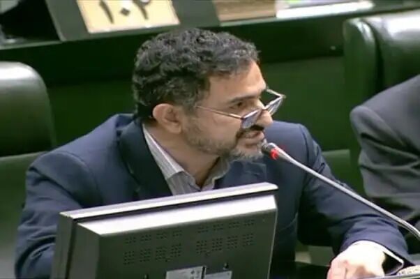 زارعی: به وزیر پیشنهادی اطلاعات رای منفی میدهم اما رای من نمادین است زارعی: به وزیر پیشنهادی اطلاعات رای منفی میدهم اما رای من نمادین است