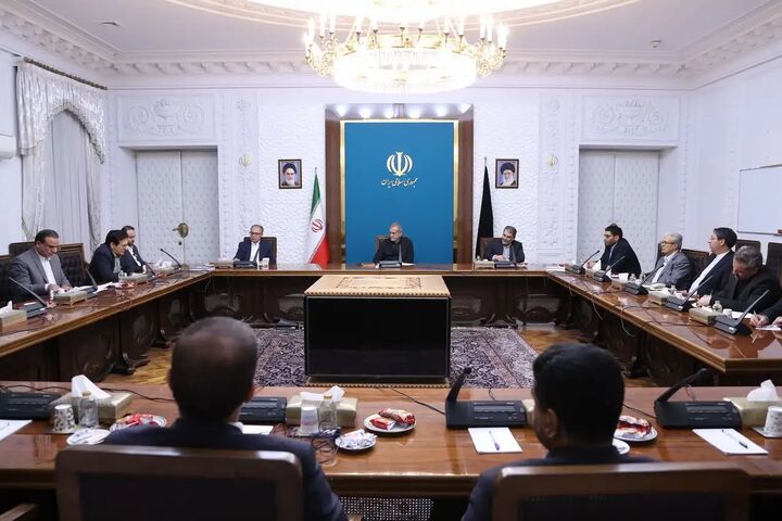 پزشکیان: دنبال به کارگیری افراد توانمند و نخبه فارغ از هر نوع نگرش، مذهب و قومیت هستیم پزشکیان: دنبال به کارگیری افراد توانمند و نخبه فارغ از هر نوع نگرش، مذهب و قومیت هستیم