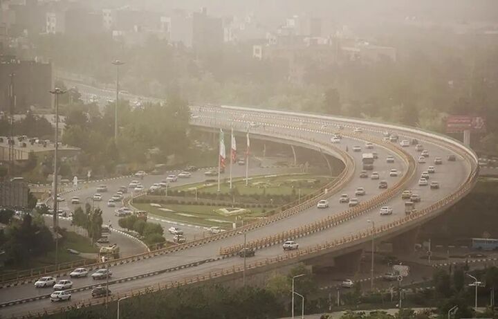 گردوخاک طوفان ترکمنستان در مشهد نشست گردوخاک طوفان ترکمنستان در مشهد نشست