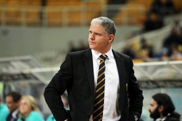 آشنایی با سرمربی یونانی تیم ملی بسکتبال آشنایی با سرمربی یونانی تیم ملی بسکتبال