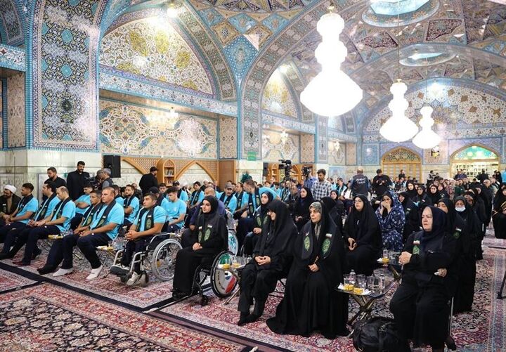 بدرقه کاروان پارالمپیک ایران در حرم مطهر رضوی بدرقه کاروان پارالمپیک ایران در حرم مطهر رضوی