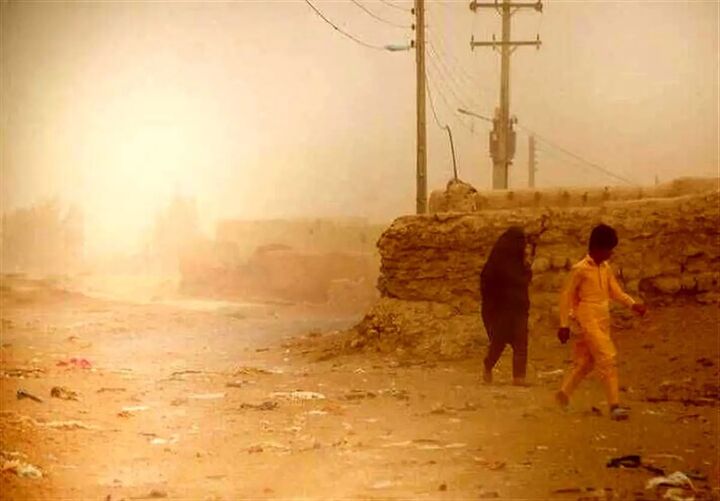 زاهدان یکی از آلودهترین روزهای خور را میگذراند  زاهدان یکی از آلودهترین روزهای خور را میگذراند