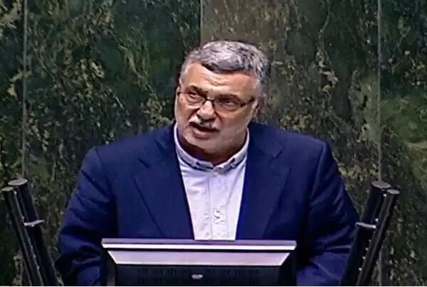 ظفرقندی: تلاش میکنم تا مردم به جز رنج بیماری رنج دیگری را تحمل نکنند ظفرقندی: تلاش میکنم تا مردم به جز رنج بیماری رنج دیگری را تحمل نکنند