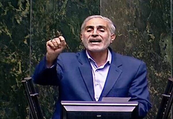 رییسجمهور زنی کاربلد را به عنوان وزیر پیشنهادی راه و شهرسازی معرفی کرد رییسجمهور زنی کاربلد را به عنوان وزیر پیشنهادی راه و شهرسازی معرفی کرد