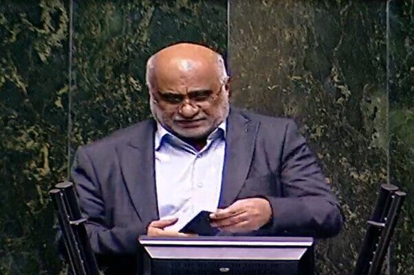 اتابک عالمی است که خوب فکر و عمل می کند اتابک عالمی است که خوب فکر و عمل می کند