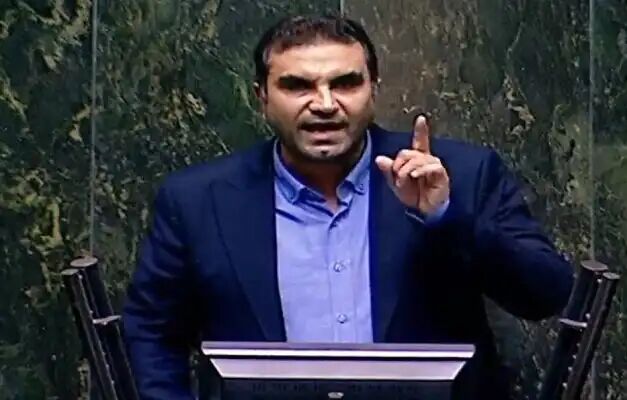 پوردهقان: «مومنی» به حوزه معیشتی کارکنان وزارت کشور توجه کند پوردهقان: «مومنی» به حوزه معیشتی کارکنان وزارت کشور توجه کند