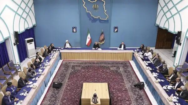 نمایندگان پایبندی به وفاق را در عمل نشان دهند نمایندگان پایبندی به وفاق را در عمل نشان دهند