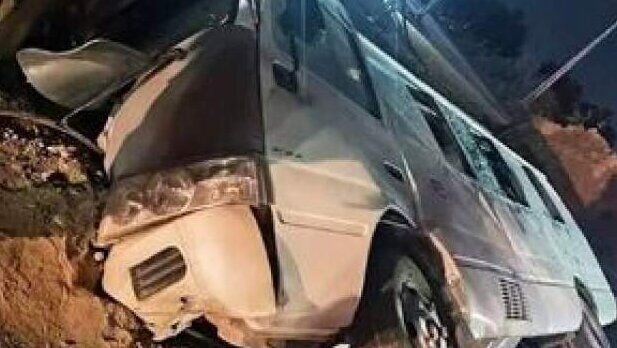 واژگونی ون حامل زائران ایرانی در عراق واژگونی ون حامل زائران ایرانی در عراق