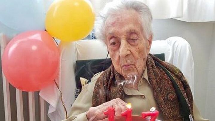پیرترین فرد جهان در ۱۱۷ سالگی درگذشت پیرترین فرد جهان در ۱۱۷ سالگی درگذشت
