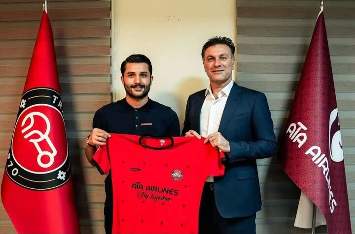 عارف غلامی به تراکتور پیوست عارف غلامی به تراکتور پیوست