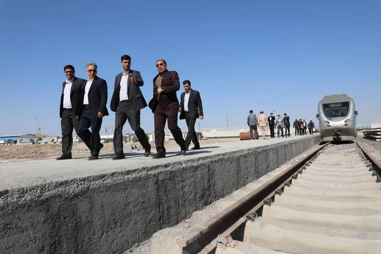 پیشرفت ۲۳ درصدی پروژه راه‌آهن شرق کشور
