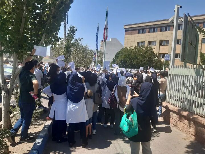 علت اعتصاب پرستاران، واقعی نبودن تعرفهها است/ ورود کمیسیون بهداشت به مساله تعرفهها علت اعتصاب پرستاران، واقعی نبودن تعرفهها است/ ورود کمیسیون بهداشت به مساله تعرفهها