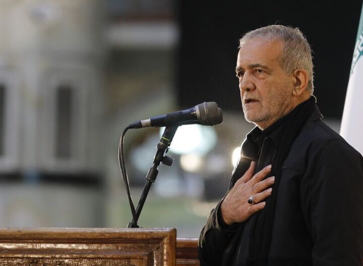 وحدت یعنی حرکت در مسیر حق و عدالت با رهبریت مقام معظم رهبری/ بر سر پیمان با مردم وفاداریم وحدت یعنی حرکت در مسیر حق و عدالت با رهبریت مقام معظم رهبری/ بر سر پیمان با مردم وفاداریم