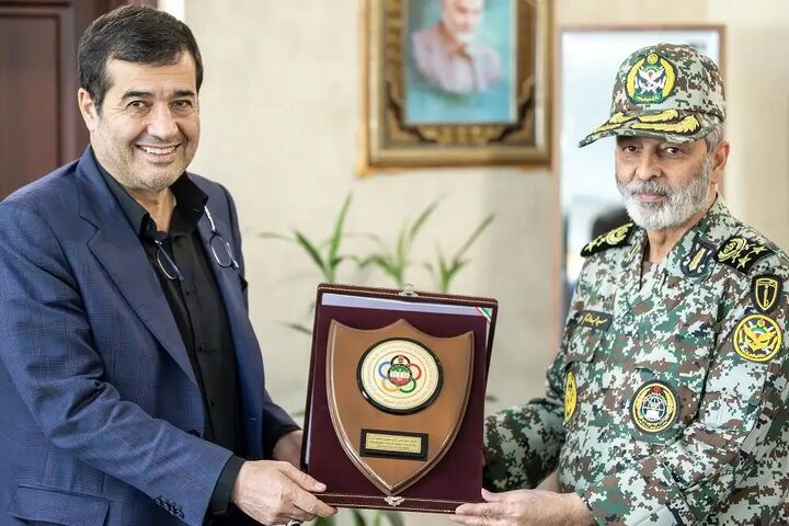 فرمانده ارتش با وزیر ورزش و جوانان دیدار کرد فرمانده ارتش با وزیر ورزش و جوانان دیدار کرد