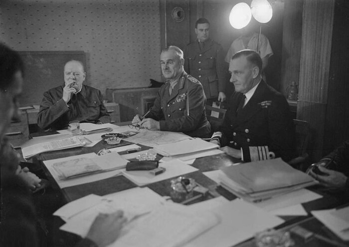 روز اشغال «مرز شیران و دلیران» بهدست قوای متفقین؛ رژه بر خاک پوک