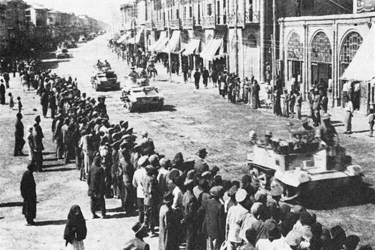 روز اشغال «مرز شیران و دلیران» بهدست قوای متفقین؛ رژه بر خاک پوک