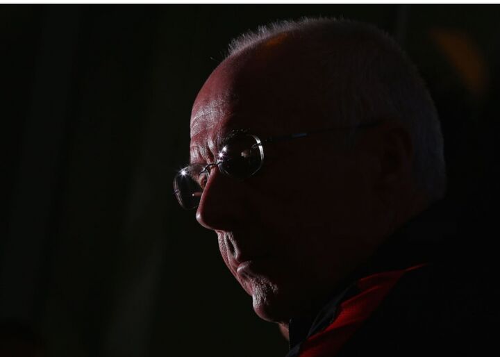 اریکسون تسلیم سرطان شد اریکسون تسلیم سرطان شد