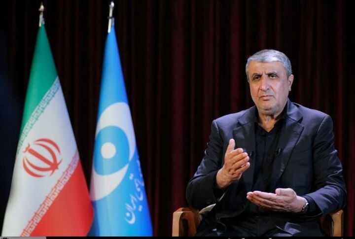 اسلامی عازم وین شد اسلامی عازم وین شد