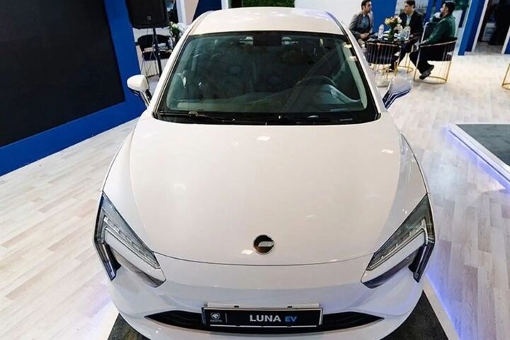 پولهای بلوکه شده ایران خودرو تماما آزاد شد پولهای بلوکه شده ایران خودرو تماما آزاد شد