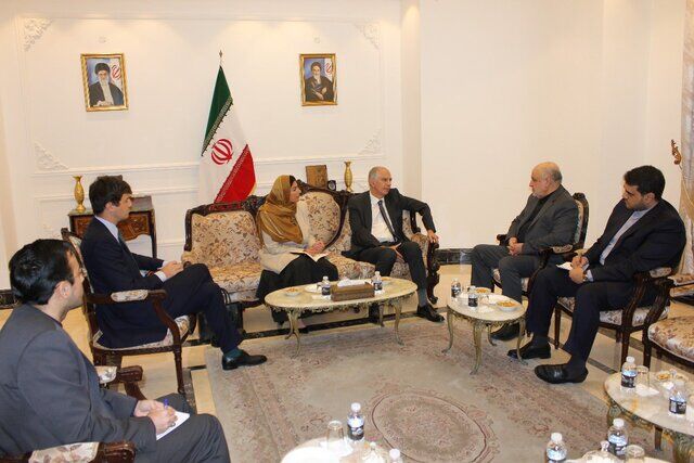 سفیر فرانسه در لبنان به دیدار همتای ایرانی خود رفت سفیر فرانسه در لبنان به دیدار همتای ایرانی خود رفت