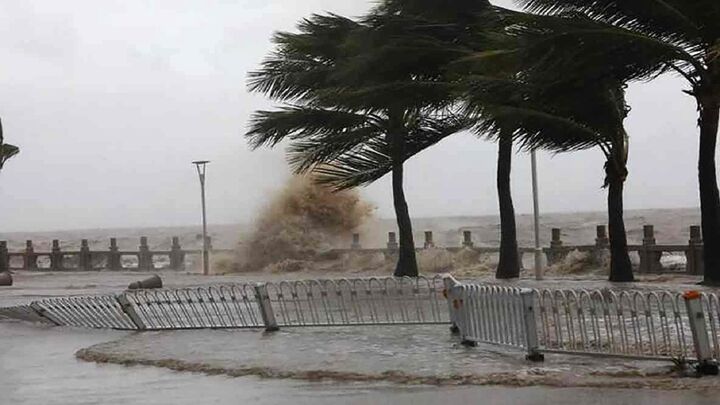 افزایش سرعت باد و گرد و غبار در هرمزگان افزایش سرعت باد و گرد و غبار در هرمزگان