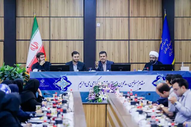 هدیه بنیاد ملی نخبگان به مدالآوران المپیادها/ به نخبگان نوید میدهم عضویت در بنیاد را برمیگردانیم هدیه بنیاد ملی نخبگان به مدالآوران المپیادها/ به نخبگان نوید میدهم عضویت در بنیاد را برمیگردانیم