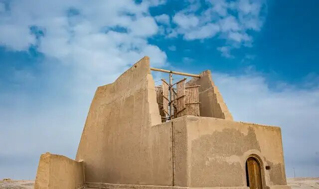 داستان کشف گوری 10 هزار ساله که پوشیده از گل اخرا بود/ یک کوزه سفالی چقدر ارزش دارد؟