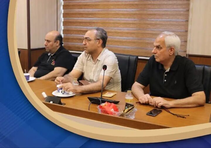 صدور مجوز برای ۴ طرح سریال/ «زرافه» به کارگردانی منوچهر هادی در انتظار اعمال اصلاحات صدور مجوز برای ۴ طرح سریال/ «زرافه» به کارگردانی منوچهر هادی در انتظار اعمال اصلاحات