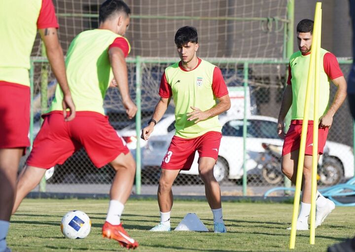نخستین تمرین تیم ملی فوتبال ایران در اصفهان نخستین تمرین تیم ملی فوتبال ایران در اصفهان