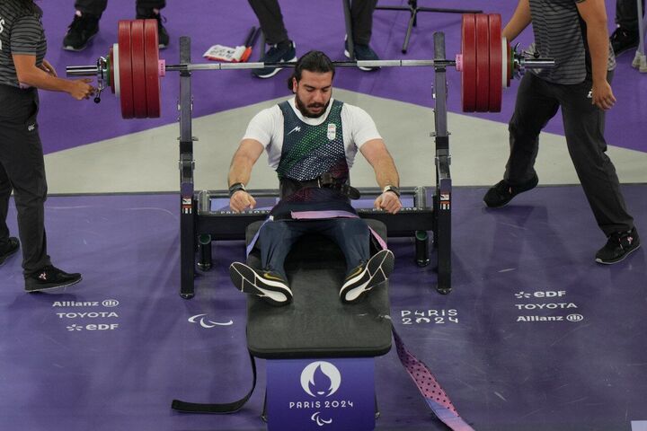 شانزدهمین مدال ایران بر گردن بختیار شانزدهمین مدال ایران بر گردن بختیار