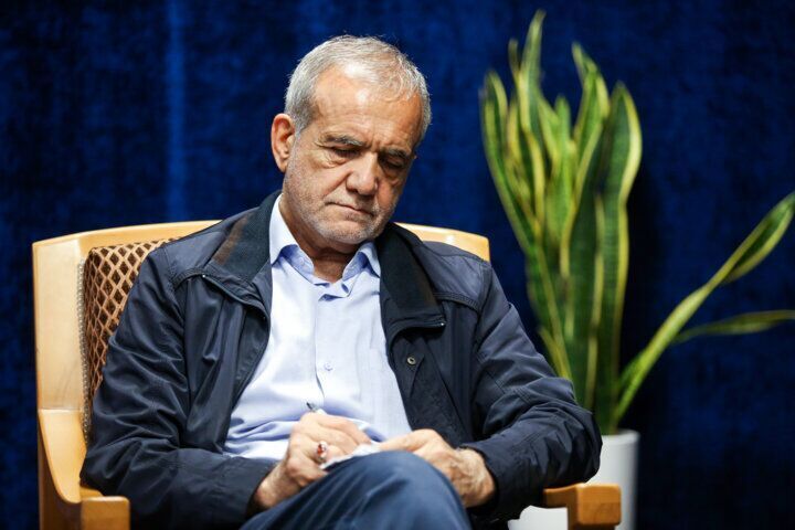 رئیس جمهور قهرمانی تیم ملی والیبال نشسته را تبریک گفت رئیس جمهور قهرمانی تیم ملی والیبال نشسته را تبریک گفت