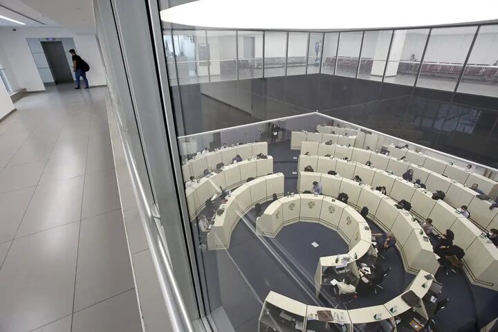 دامنه نوسان بورس از امروز مثبت و منفی ۳ درصد شد دامنه نوسان بورس از امروز مثبت و منفی ۳ درصد شد