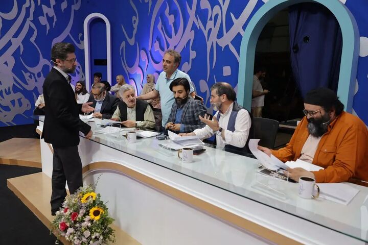 «سرزمین شعر» با اجرای امیرحسین مدرس روی آنتن میرود/ چالشهای فصل دوم برای شرکتکنندگان «سرزمین شعر» با اجرای امیرحسین مدرس روی آنتن میرود/ چالشهای فصل دوم برای شرکتکنندگان