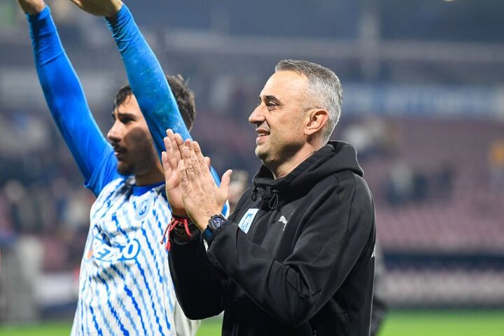 سرمربی جدید استقلال کیست؟/ از عریان شدن مقابل دوربینها تا کسب دوگانه در بلغارستان سرمربی جدید استقلال کیست؟/ از عریان شدن مقابل دوربینها تا کسب دوگانه در بلغارستان