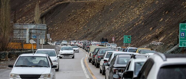 تردد در جاده کرج - چالوس دو طرفه شد تردد در جاده کرج - چالوس دو طرفه شد