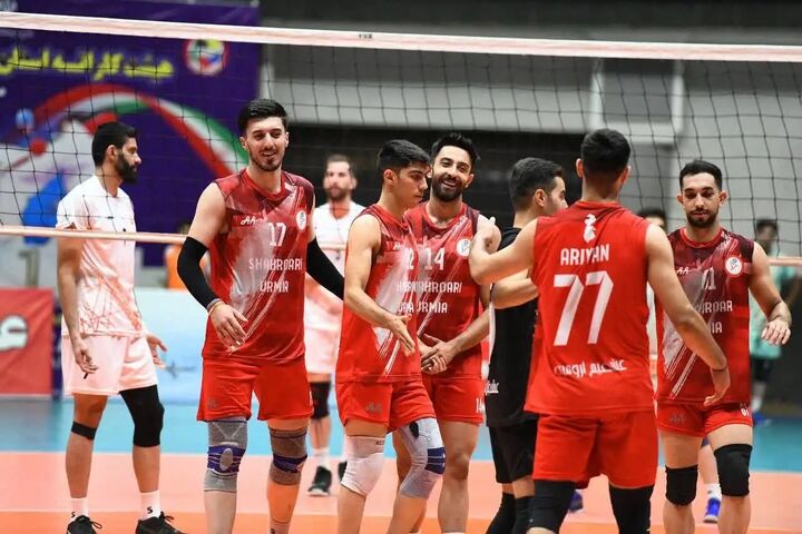 تیم والیبال شهرداری ارومیه مقابل مس سونگون به پیروزی رسید تیم والیبال شهرداری ارومیه مقابل مس سونگون به پیروزی رسید