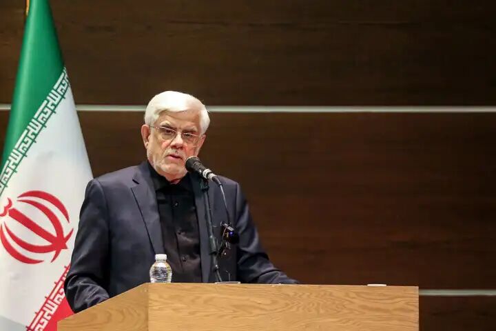 هشدار عارف نسبت به خطر پیری افراطی در بدنه مدیریتی کشور هشدار عارف نسبت به خطر پیری افراطی در بدنه مدیریتی کشور