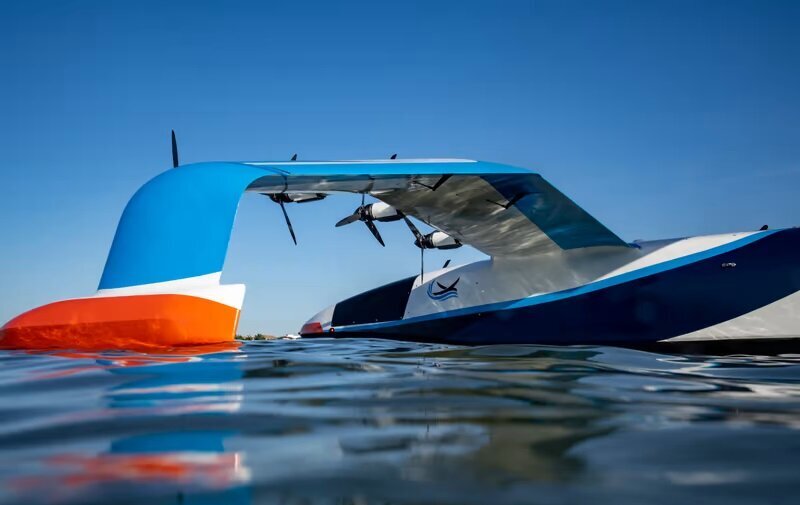 هواپیمایی که با باتری کار میکند+عکس