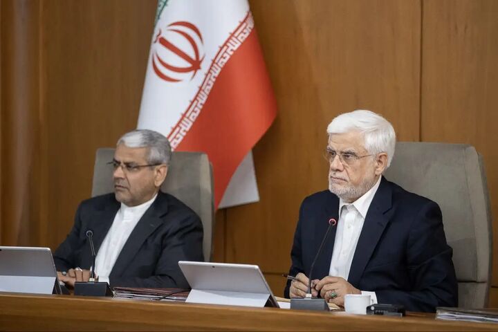 عارف: لایحه بودجه قابل دفاعی را در مهلت قانونی، تقدیم مجلس میکنیم عارف: لایحه بودجه قابل دفاعی را در مهلت قانونی، تقدیم مجلس میکنیم