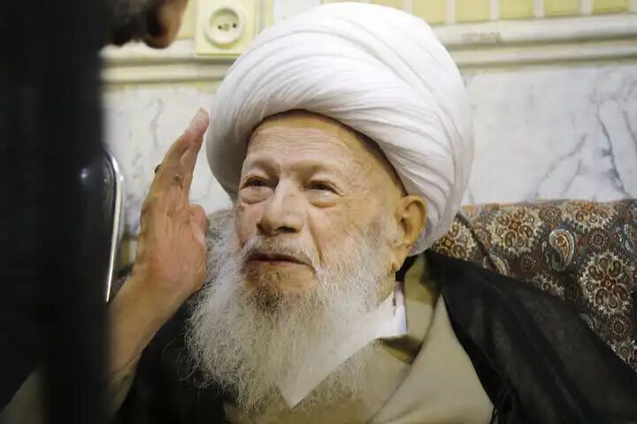 پیکر آیت الله محفوظی فردا در قم تشییع میشود پیکر آیت الله محفوظی فردا در قم تشییع میشود