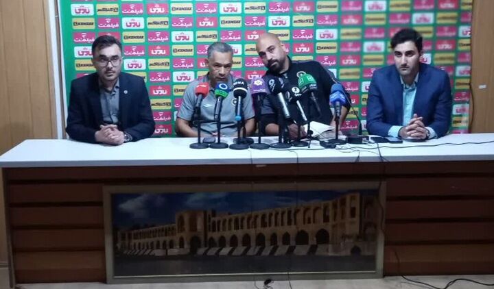 بازیِ مهمتر از زندگی وجود ندارد بازیِ مهمتر از زندگی وجود ندارد