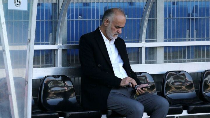 خطر از بیخ گوش نایب رئیس فدراسیون فوتبال گذشت خطر از بیخ گوش نایب رئیس فدراسیون فوتبال گذشت