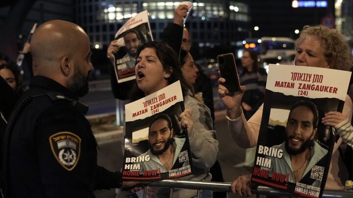 نتانیاهو درباره توافق تبادل اسرا کارشکنی میکند نتانیاهو درباره توافق تبادل اسرا کارشکنی میکند