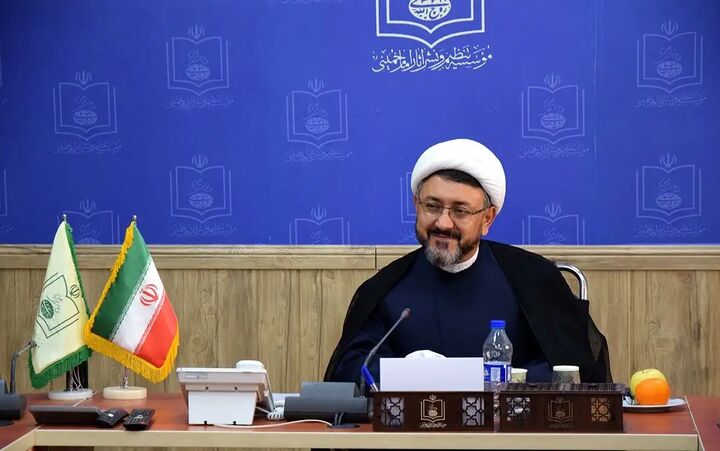 انتشار بیش از ۱۲۰۰ عنوان کتاب درباره امام راحل(ره)/۱۵هزار ساعت نوار و فیلم در اختیار داریم انتشار بیش از ۱۲۰۰ عنوان کتاب درباره امام راحل(ره)/۱۵هزار ساعت نوار و فیلم در اختیار داریم