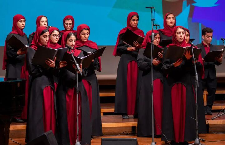 آکاپلاها از شهادت، وطن و خلیج همیشه فارس خواندند آکاپلاها از شهادت، وطن و خلیج همیشه فارس خواندند