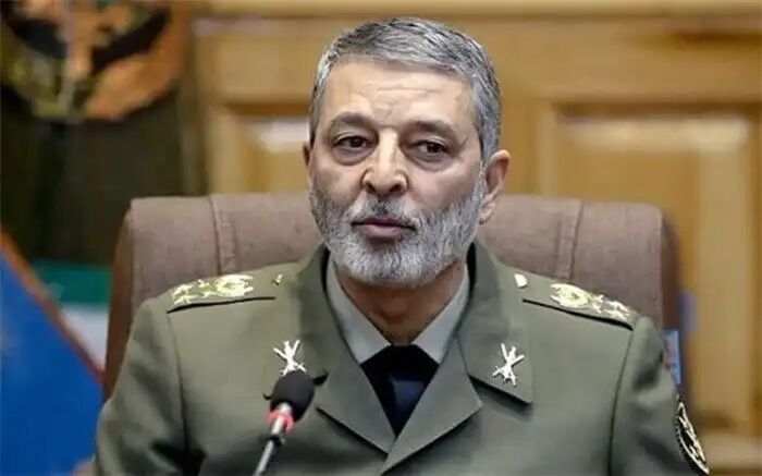 ارتش، نمایشگاهی از ارزشهای اسلامی است ارتش، نمایشگاهی از ارزشهای اسلامی است