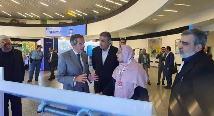 گروسی از دستاوردهای هستهای ایران بازدید کرد گروسی از دستاوردهای هستهای ایران بازدید کرد