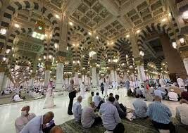 حضور ۲۷۰ زائر ایرانی حج عمره در مدینهالنبی حضور ۲۷۰ زائر ایرانی حج عمره در مدینهالنبی